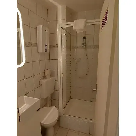 Ruestudio - Ruettenscheid Отель